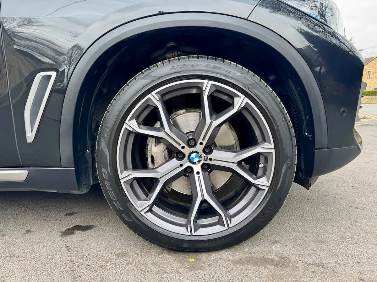 2021-bmw-x5-30-xdrive-40i-xline-335bhp-mht-big-8