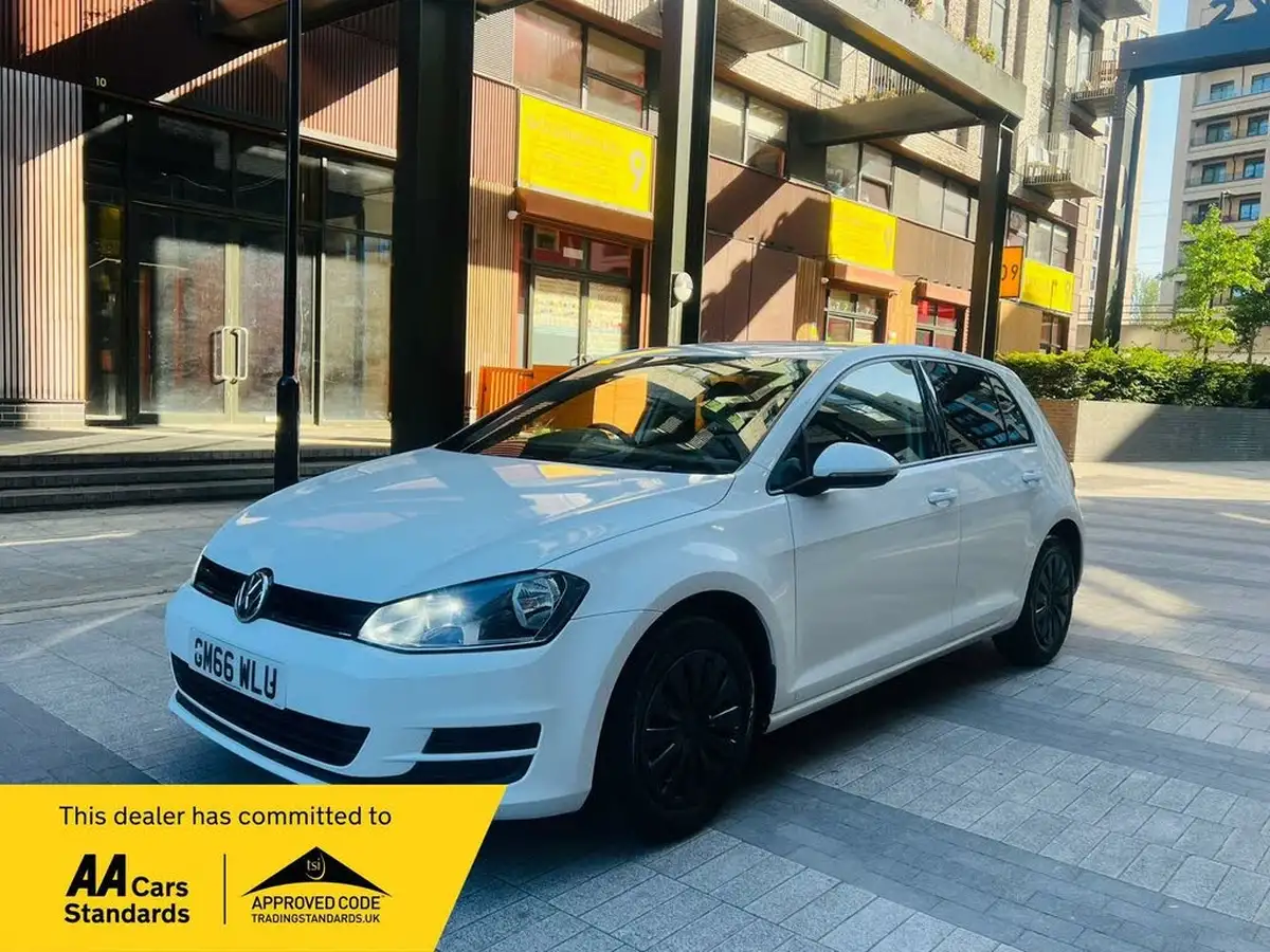 2017-volkswagen-golf-14-tsi-ss-hatchback-5d-dsg-big-0
