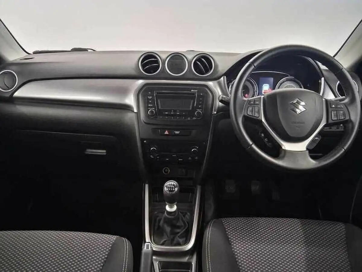 2021-suzuki-vitara-14-boosterjet-sz4-big-15
