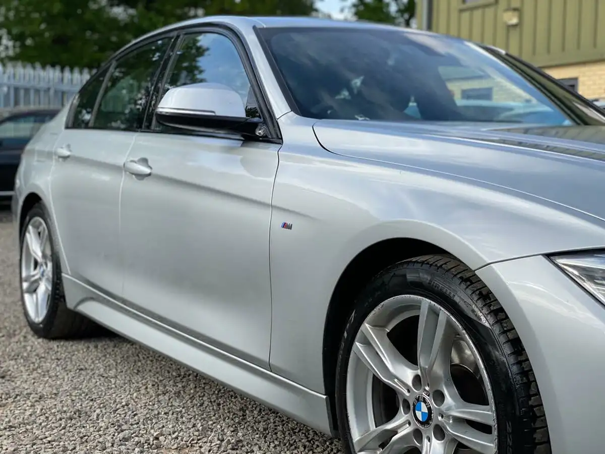 2017-bmw-3-series-20td-320d-m-sport-saloon-4d-big-23