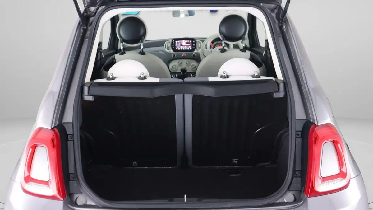 2021-fiat-500-10-lounge-big-16