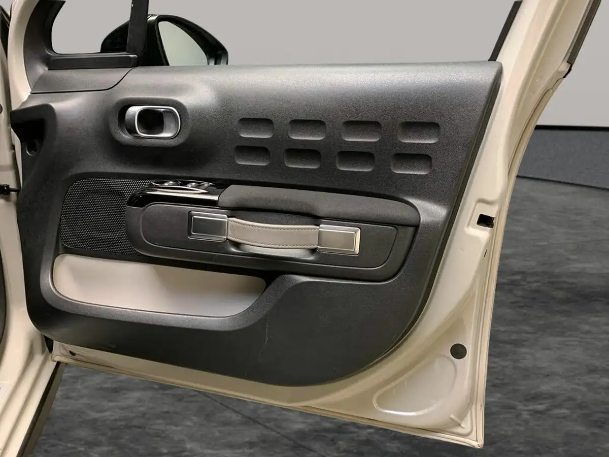 2022-citroen-c3-12-puretech-c-series-big-34