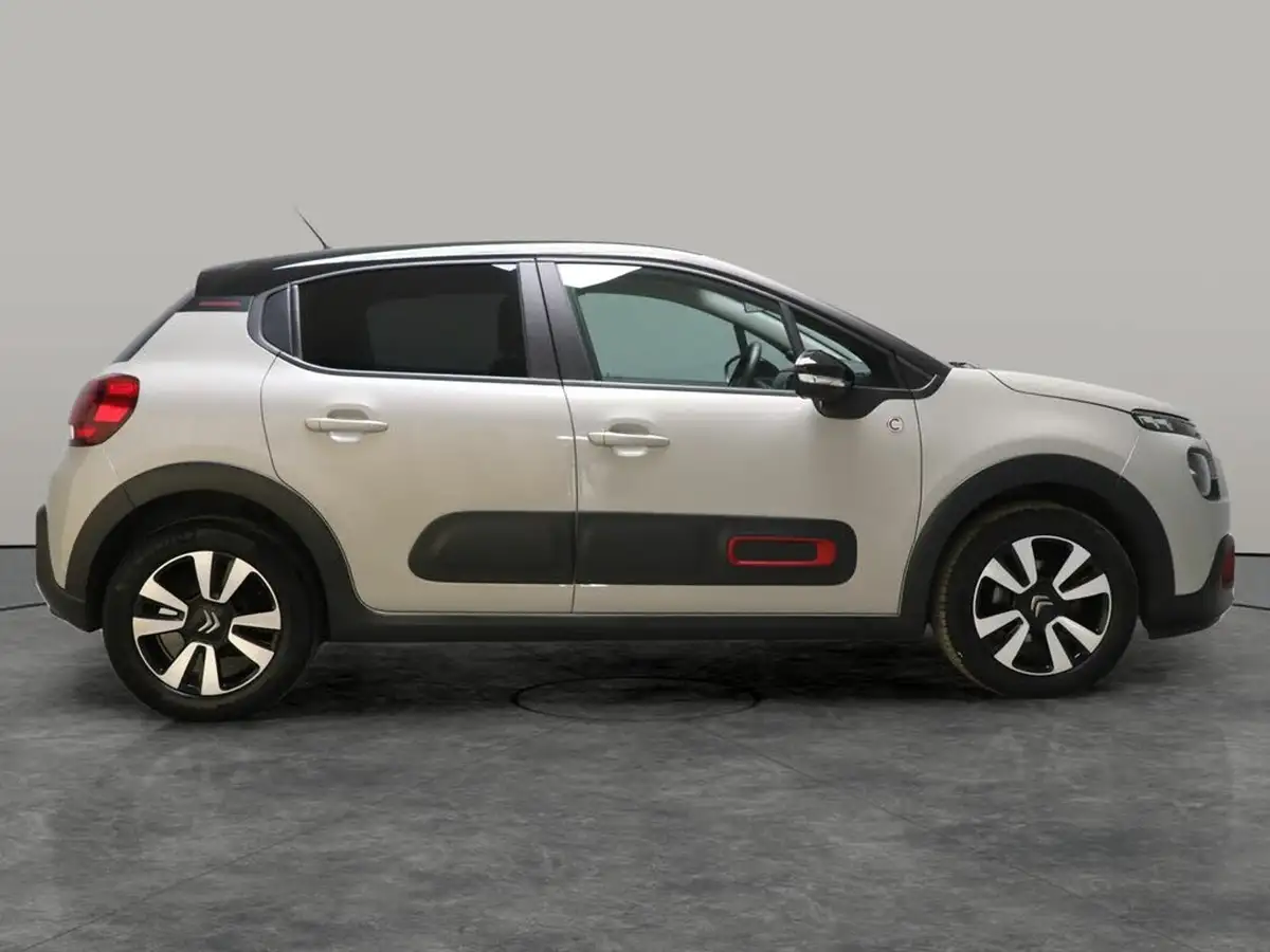 2022-citroen-c3-12-puretech-c-series-big-10