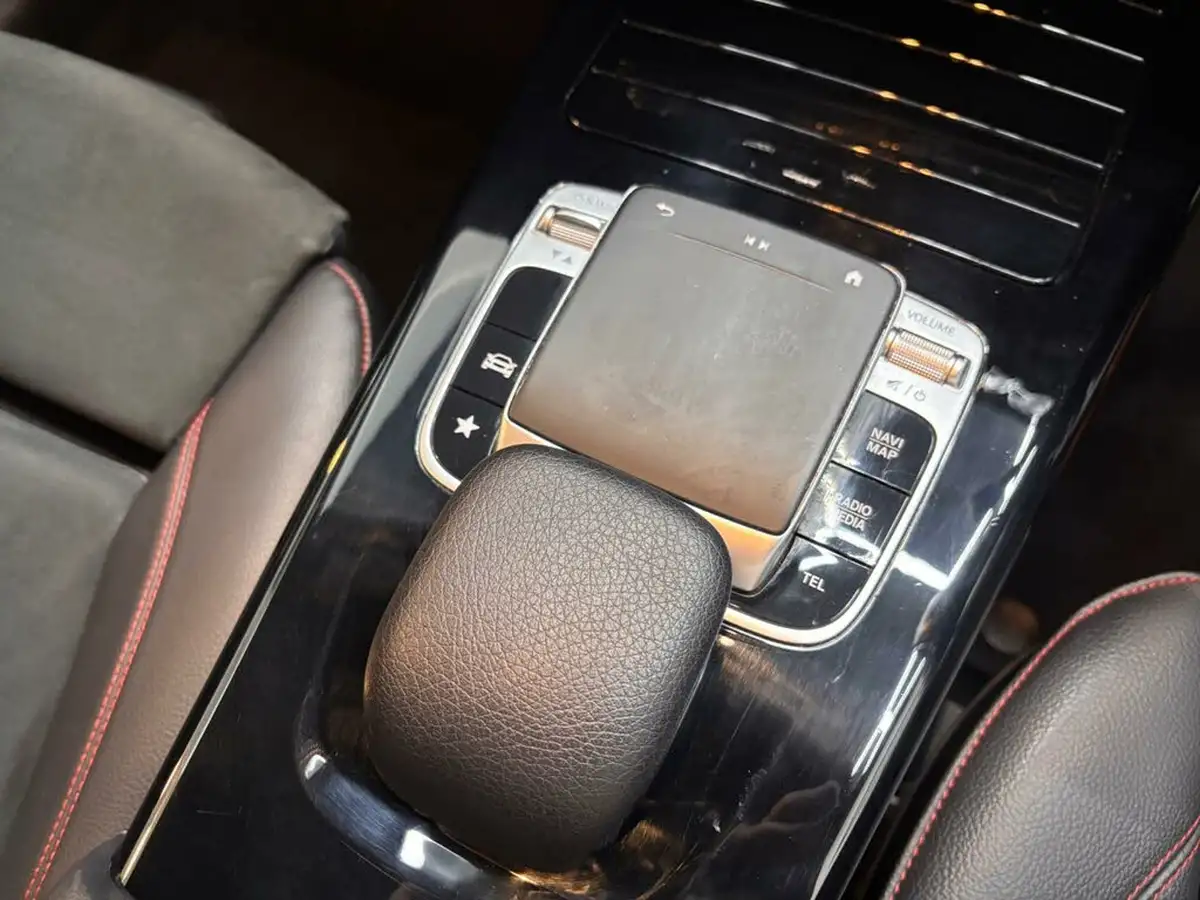 2019-mercedes-benz-a-class-15d-a180d-amg-line-hatchback-5d-7g-dct-big-30