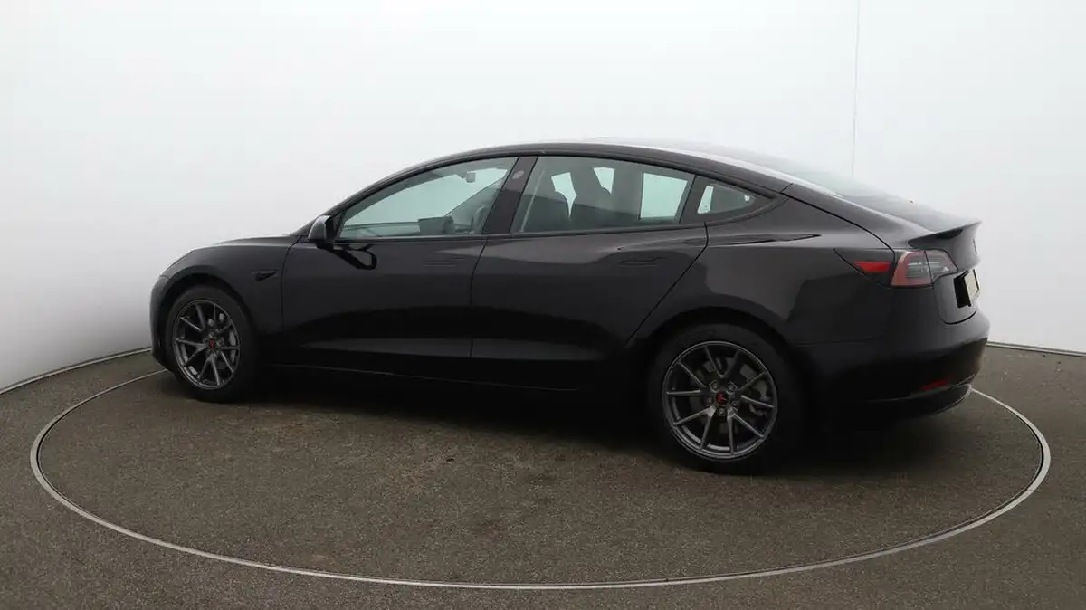 2021-tesla-model-3-e-long-range-4x4-big-45