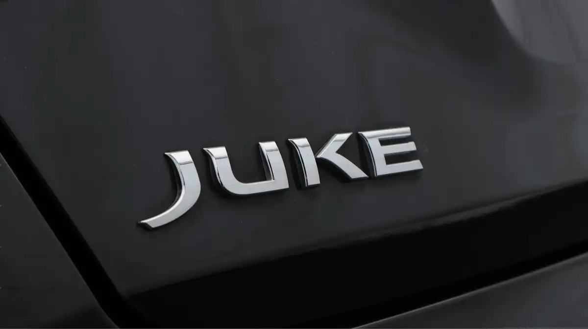 2022-nissan-juke-10-dig-t-tekna-big-21