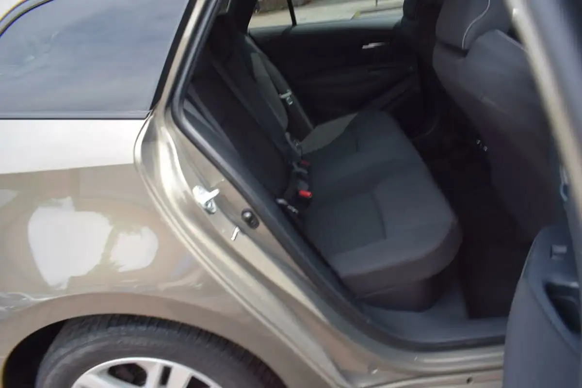 2022-suzuki-swace-18-sz-t-big-23