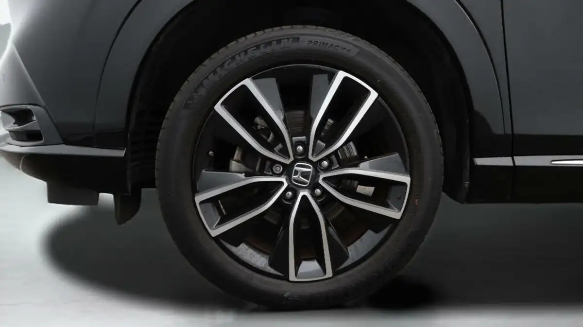 2022-honda-hr-v-15-i-mmd-advance-big-18