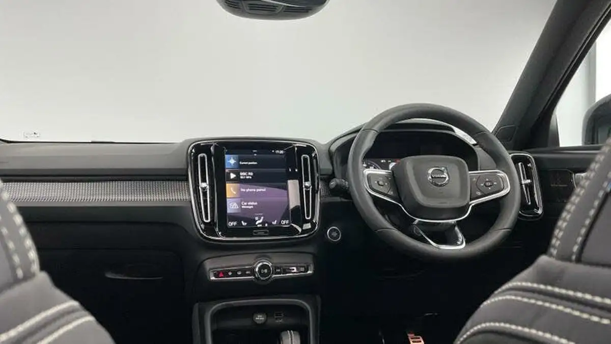 2021-volvo-xc40-15-t5-r-design-262bhp-big-25