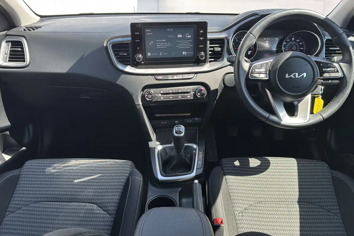 2022-kia-xceed-10-t-gdi-2-big-8