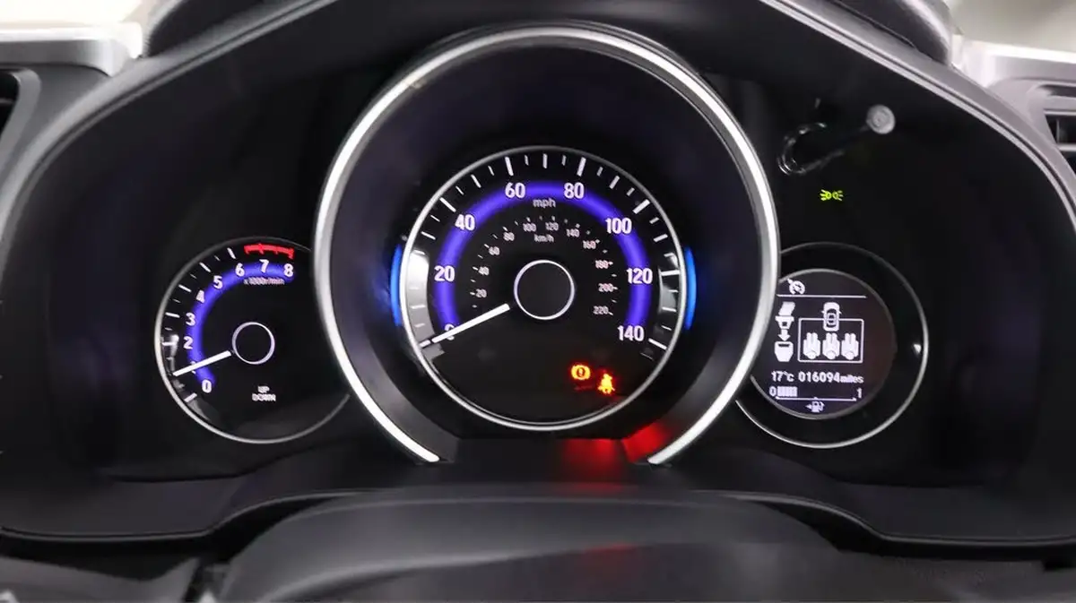 2019-honda-jazz-13-i-vtec-s-big-10