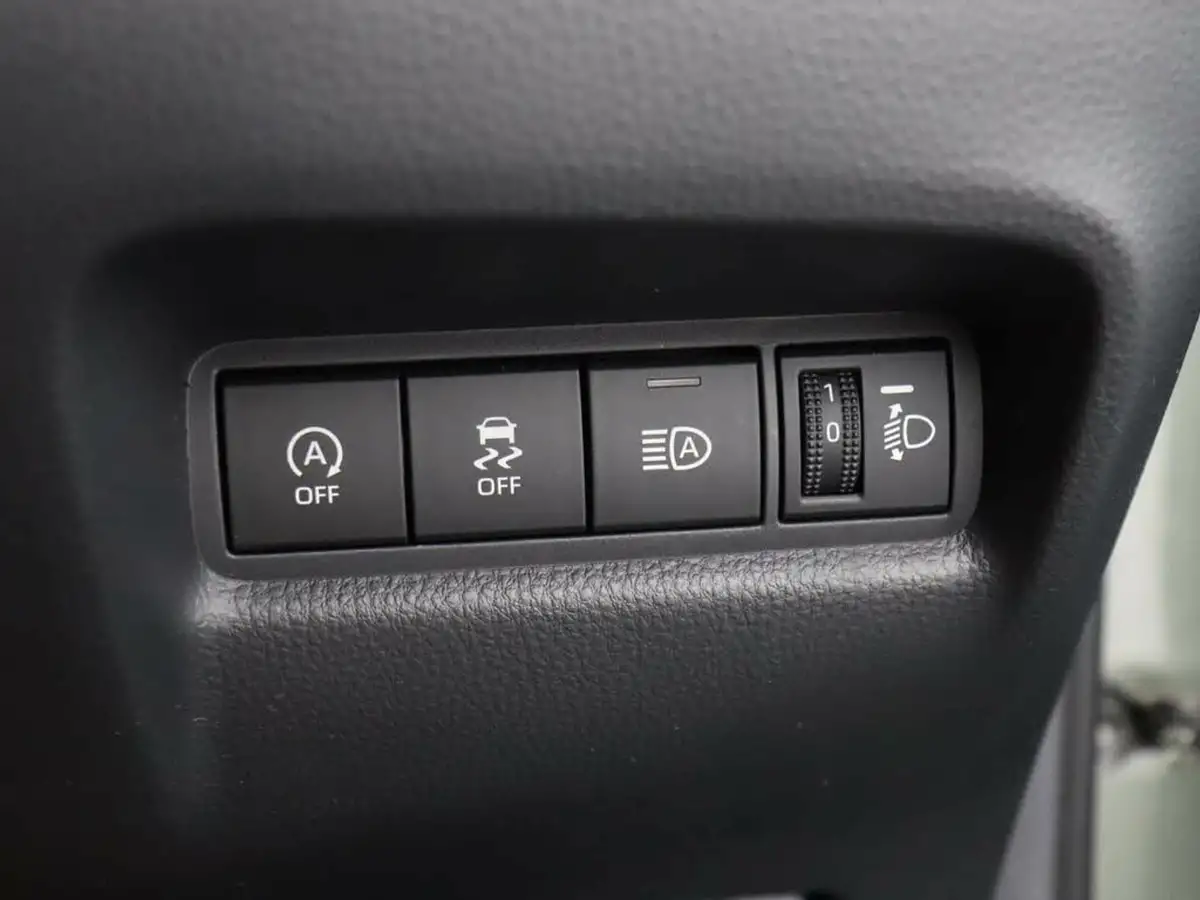 2023-toyota-aygo-x-10-vvt-i-edge-big-42