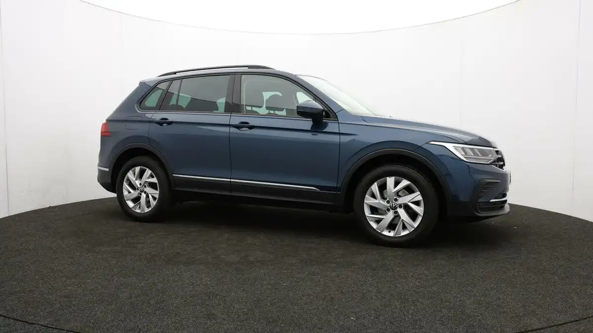 2022-volkswagen-tiguan-15-tsi-life-150ps-big-43