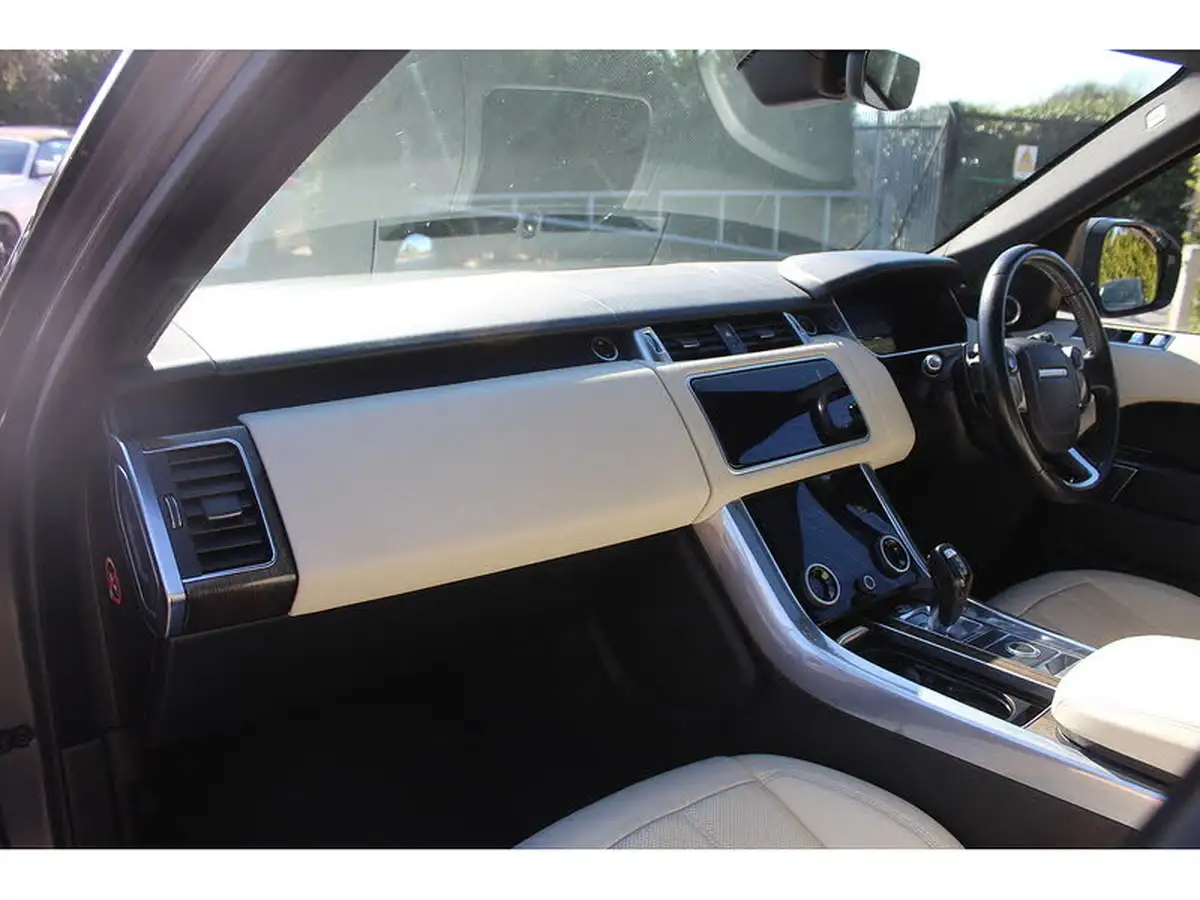 2018-land-rover-range-rover-sport-30-sd-v6-hse-sd-v6-big-12