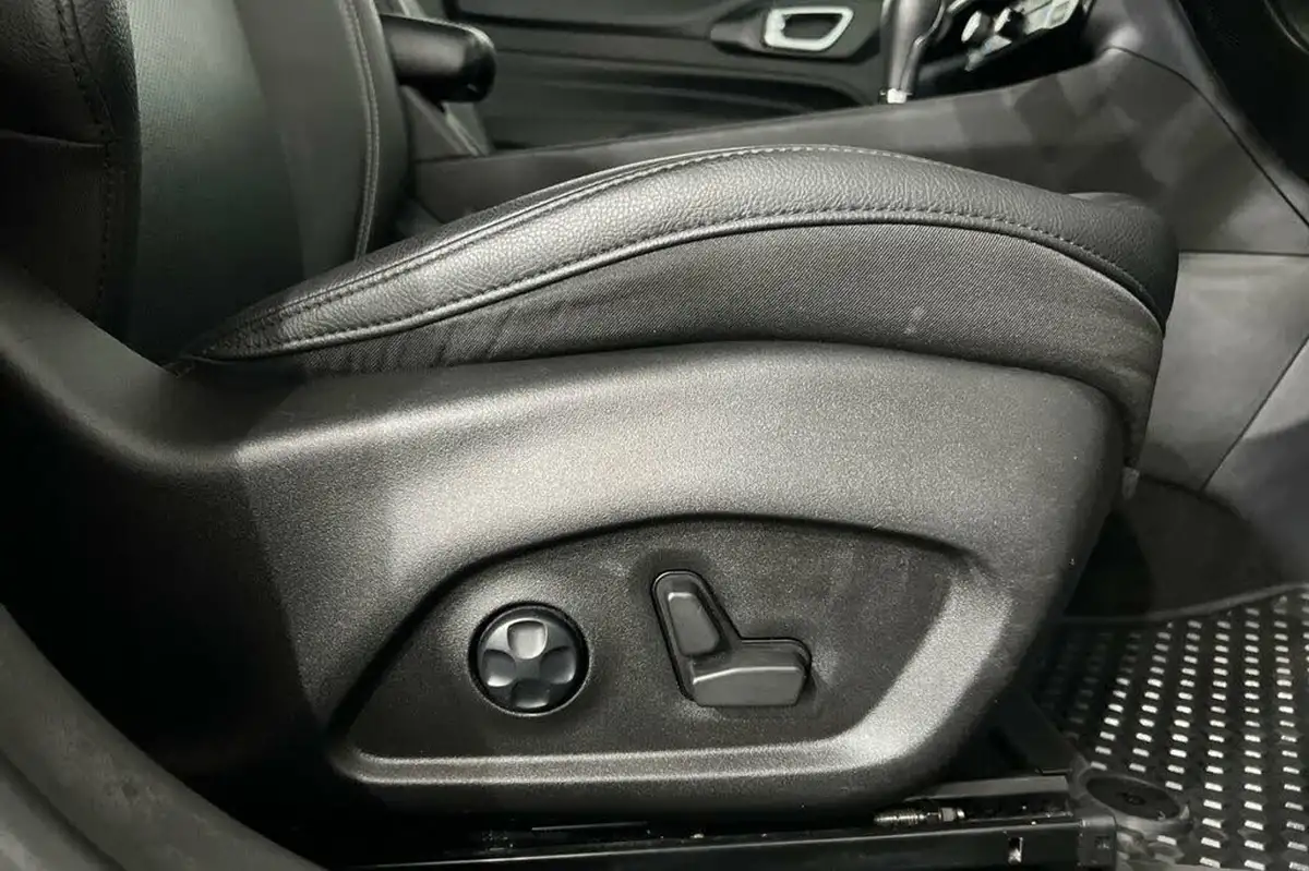 2023-jeep-compass-13-gse-s-big-21