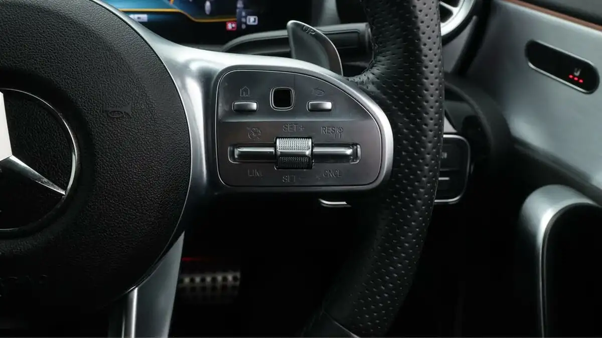 2020-mercedes-benz-a-class-20-a35-amg-premium-hatchback-5d-big-25