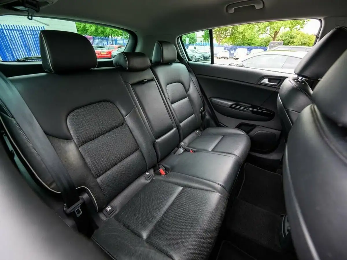2016-kia-sportage-17crdi-3-big-32