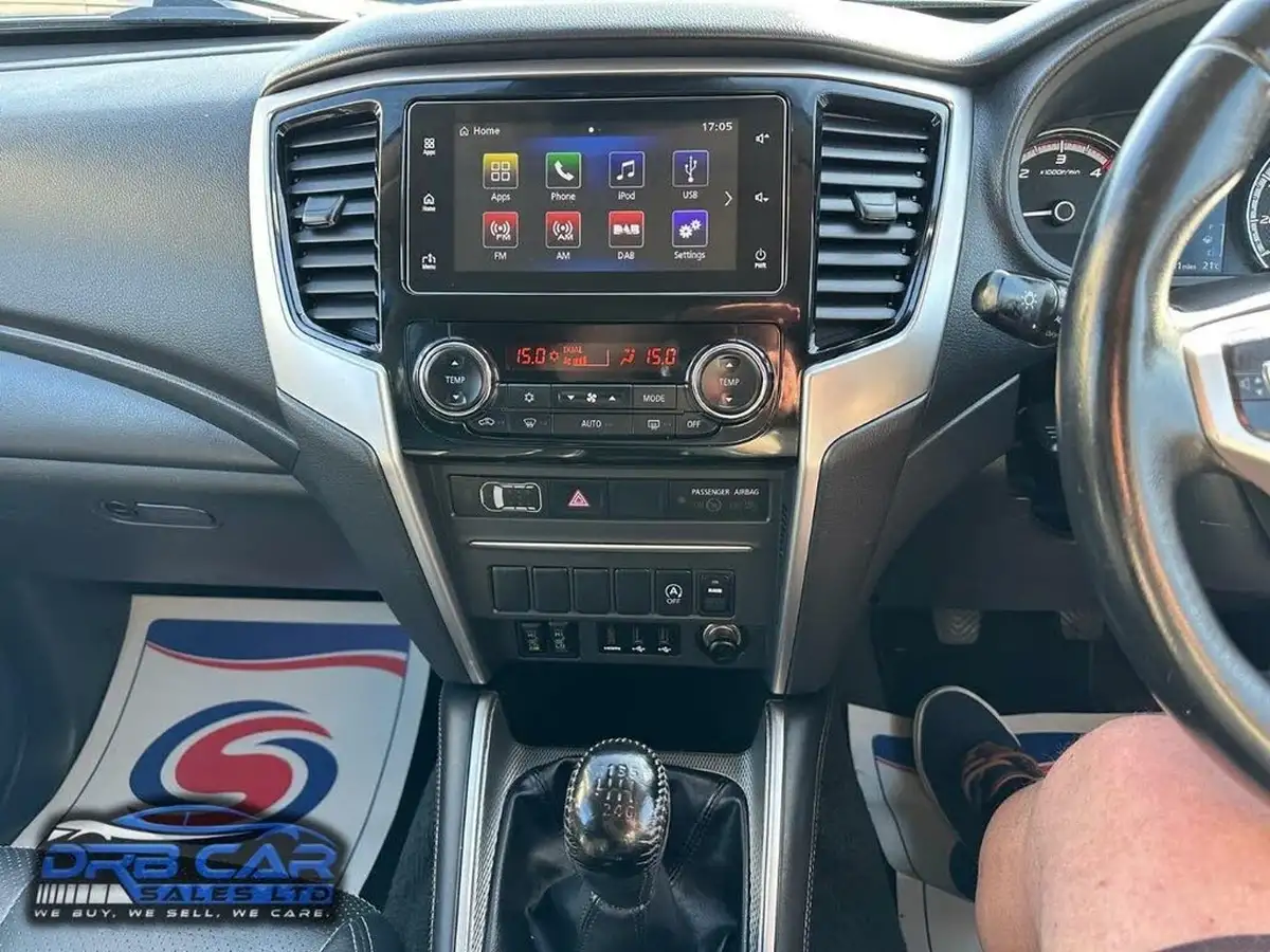 2020-mitsubishi-l200-22di-d-barbarian-big-21