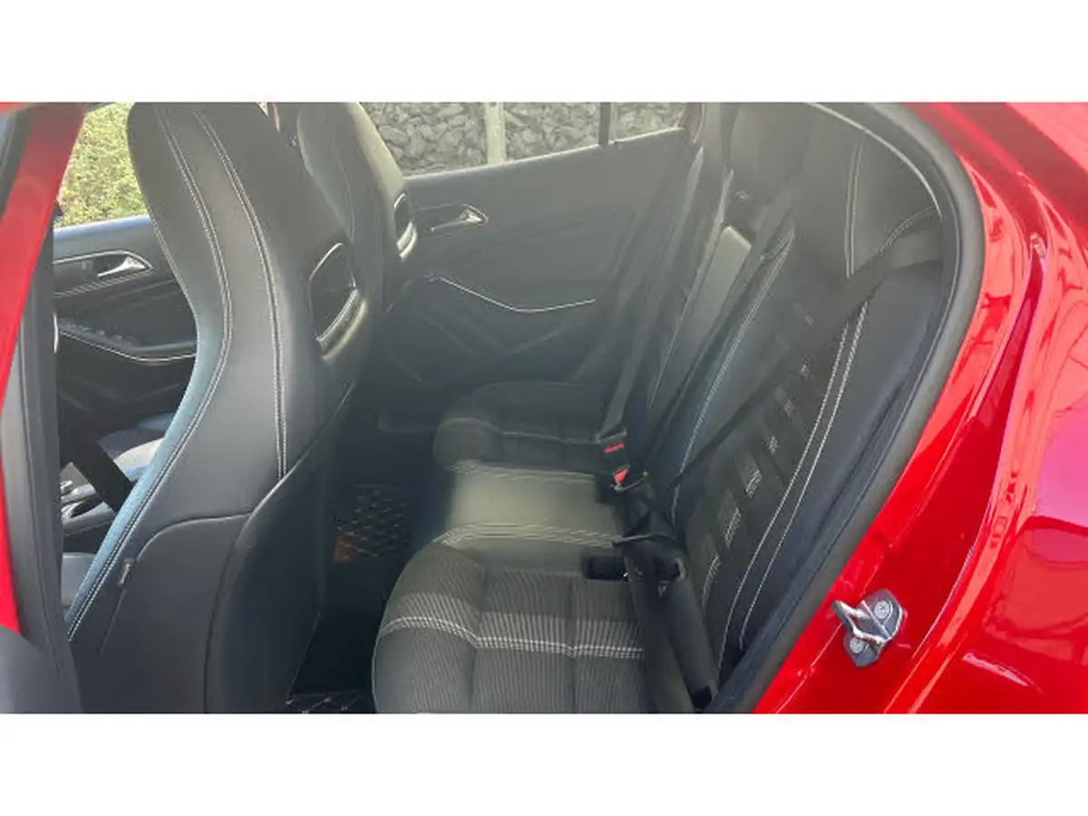 2018-mercedes-benz-gla-class-16-gla-180-urban-edition-7g-dct-big-15