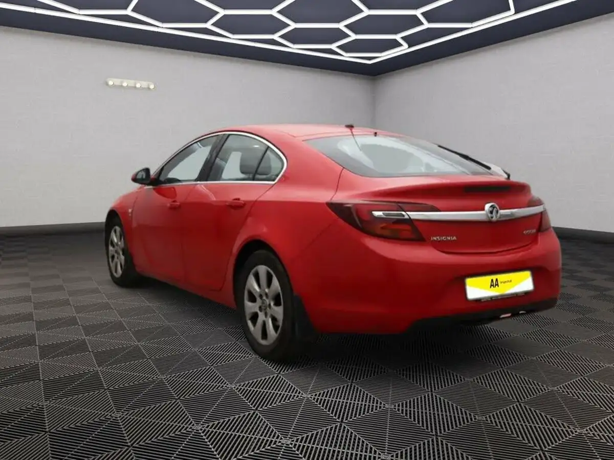 2015-vauxhall-insignia-20cdti-se-140ps-ecoflex-ss-hatchback-5d-big-2