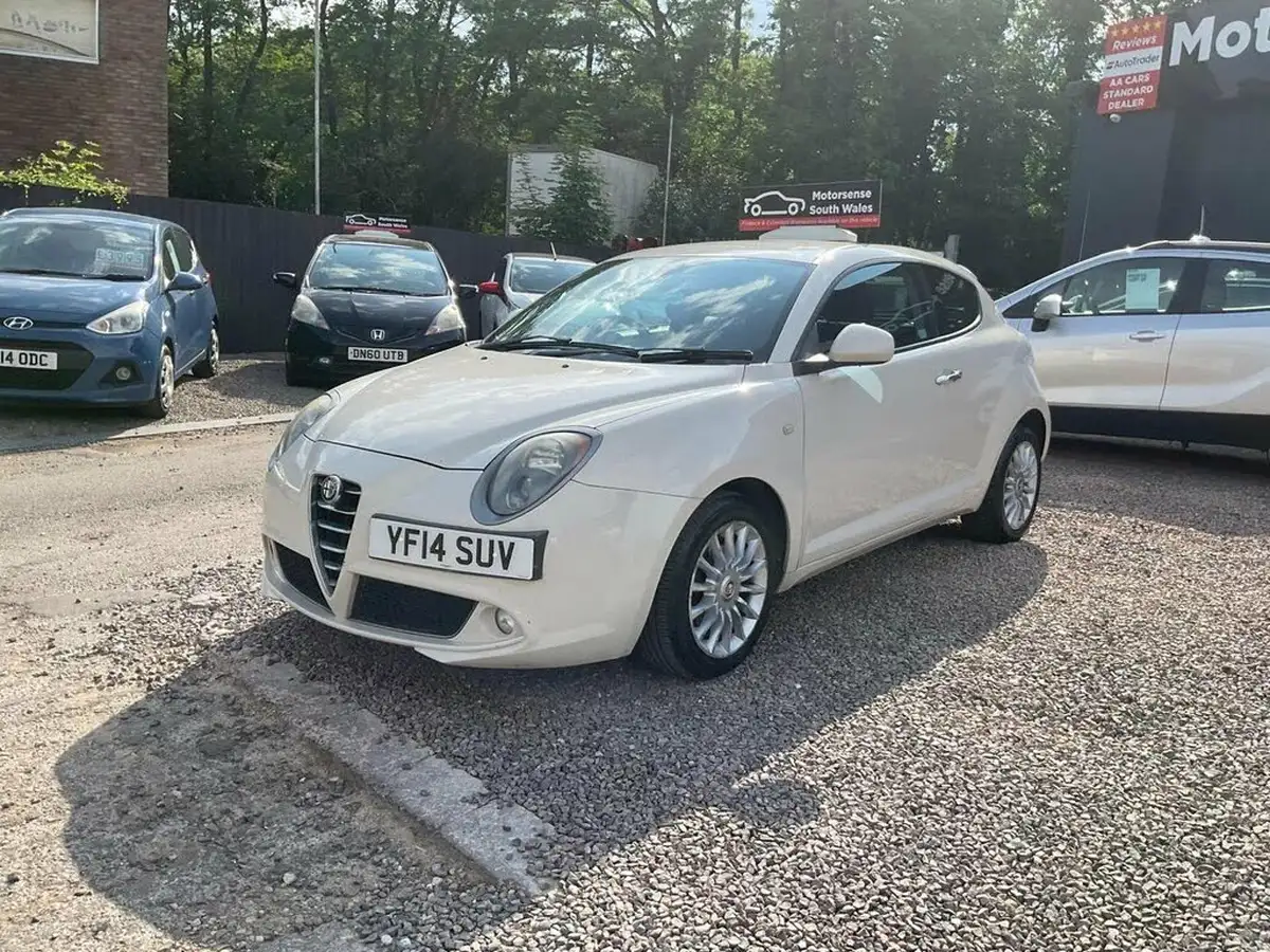 2014-alfa-romeo-mito-13jtdm-2-sprint-big-25