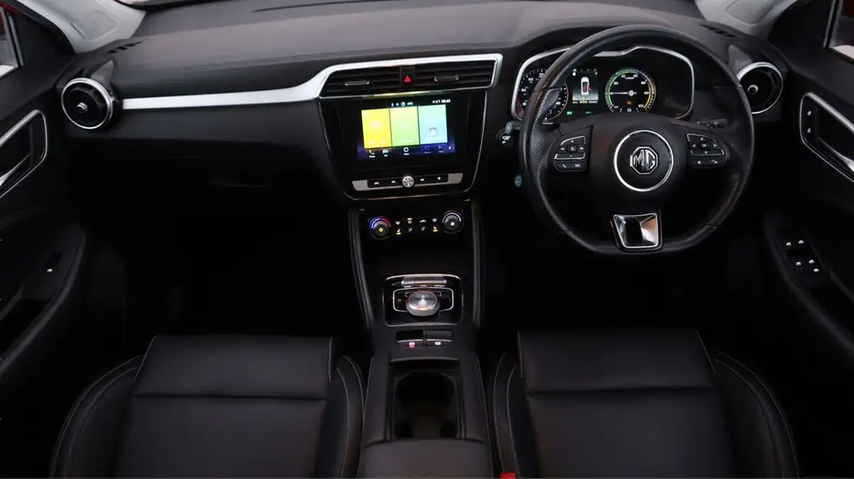 2021-mg-zs-suv-e-exclusive-ev-big-13