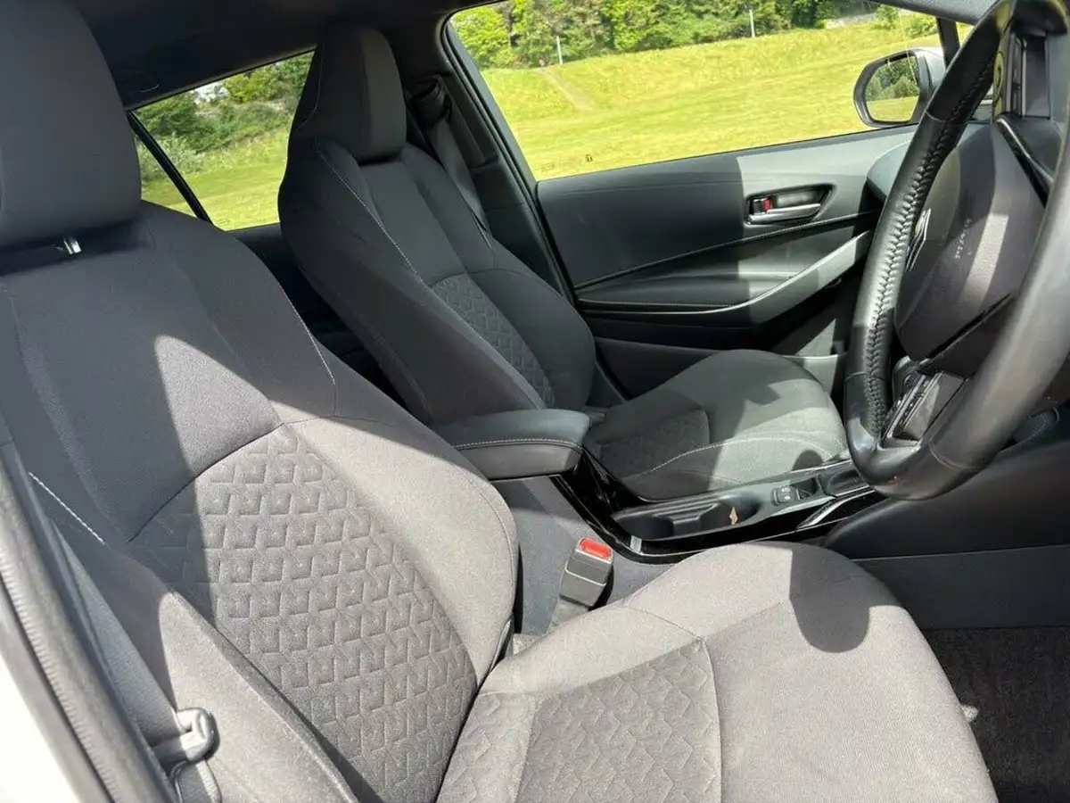 2022-suzuki-swace-18-sz5-big-4