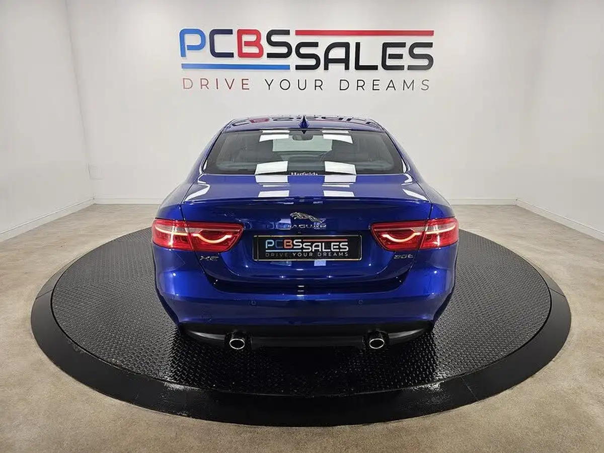 2019-jaguar-xe-20i-r-sport-200ps-big-11