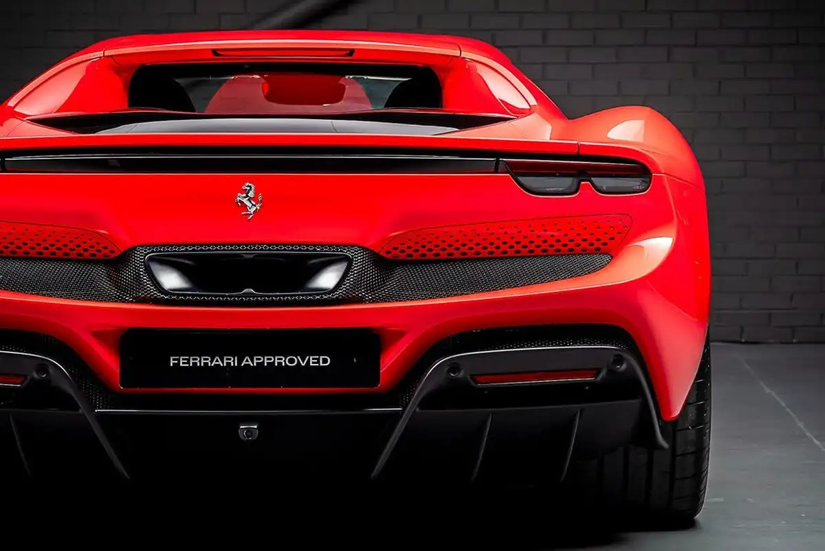 2022-ferrari-296-gtb-big-22
