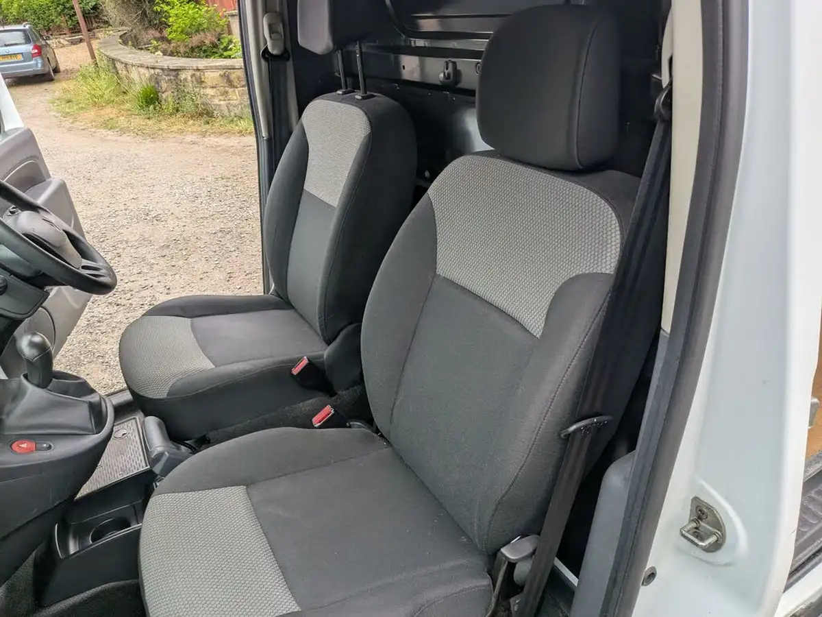2019-renault-kangoo-e-ml20-i-ze-33-business-big-71