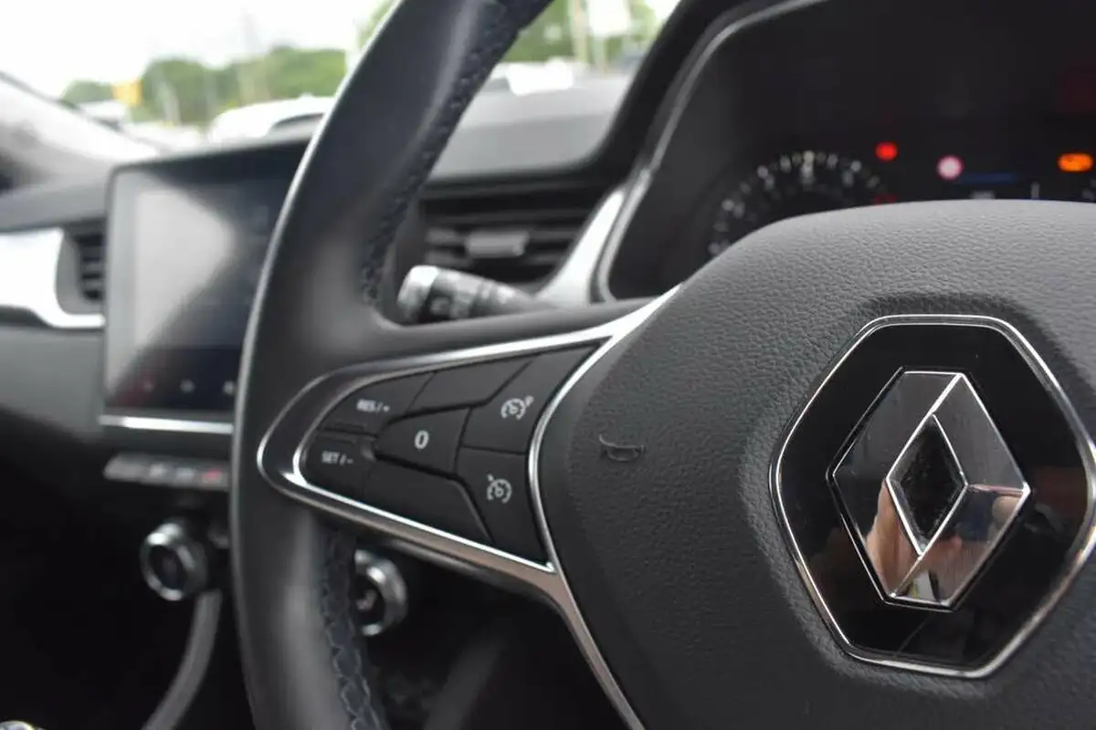 2021-renault-captur-13-tce-iconic-130bhp-big-20