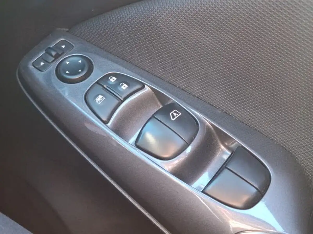 2022-nissan-juke-10-dig-t-acenta-big-15