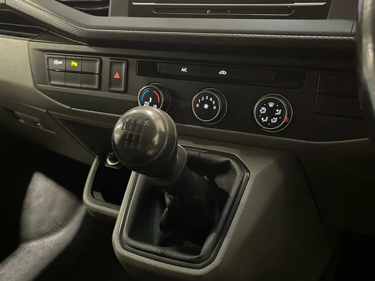 2022-volkswagen-transporter-20tdi-t30-highline-bmt-swb-150pseu6d-panel-van-big-18
