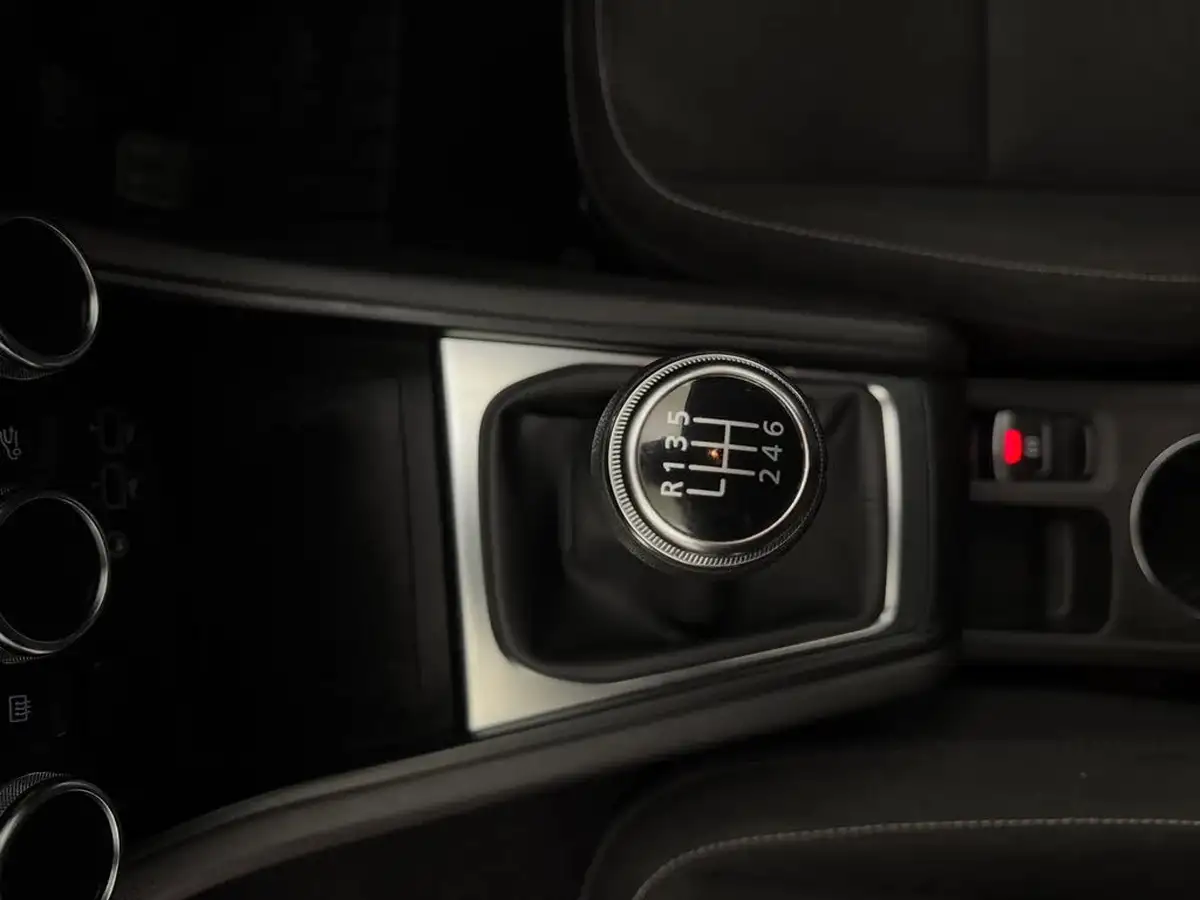 2020-renault-captur-13-tce-iconic-130bhp-big-14
