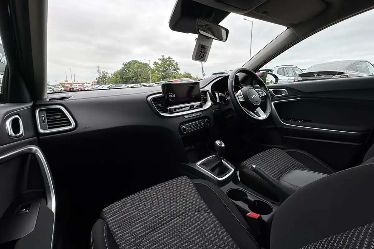 2024-kia-xceed-15-t-gdi-2-138bhp-big-10