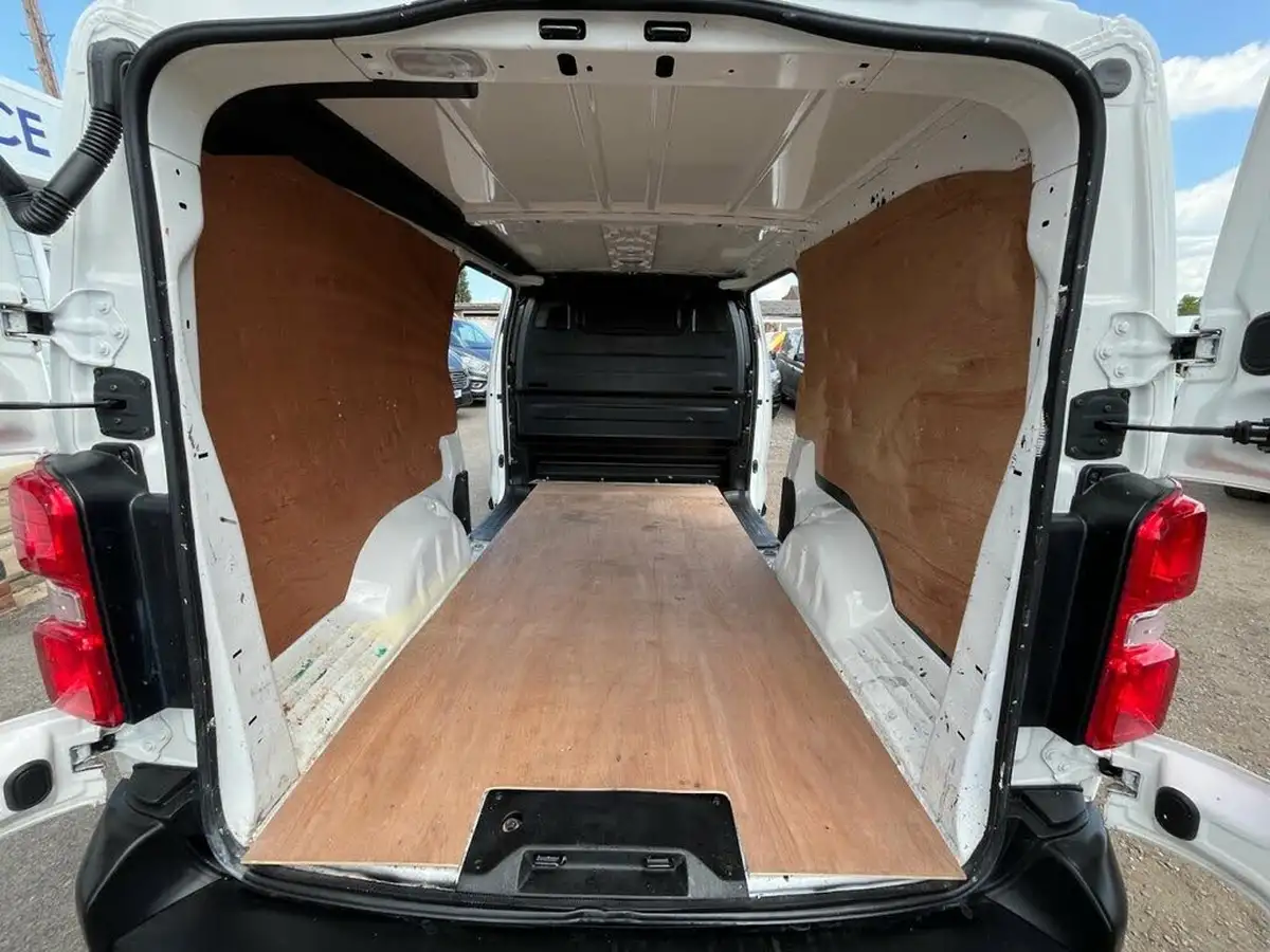 2020-vauxhall-vivaro-20td-3100-l2h1-dynamic-big-18