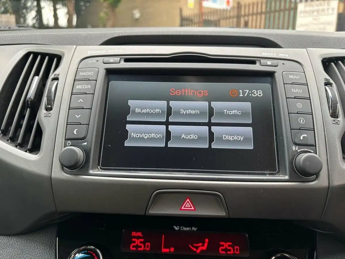 2014-kia-sportage-20td-kx-3-sat-nav-auto-big-25