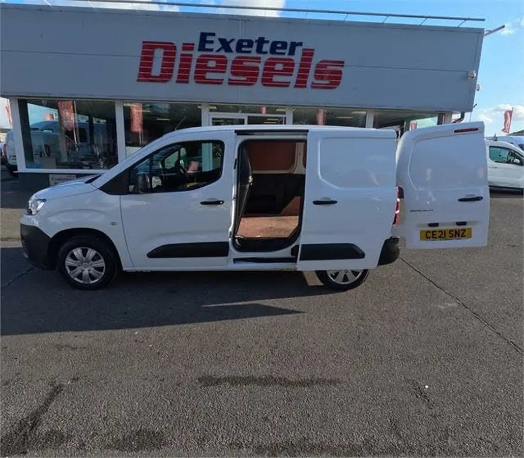 2021-citroen-berlingo-15bluehdi-650-enterprise-ss-big-3