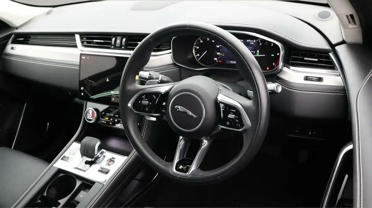 2022-jaguar-f-pace-20-d200-r-dynamic-s-big-8