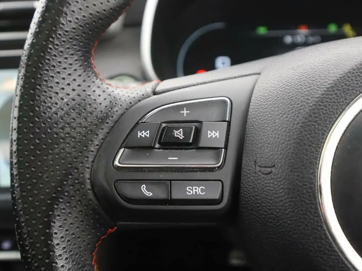 2022-mg-zs-suv-10t-gdi-exclusive-big-31