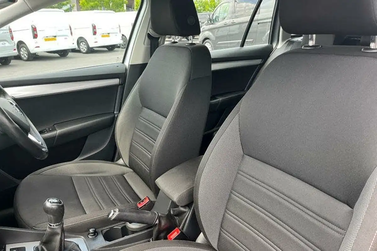 2018-skoda-octavia-10-tsi-se-estate-big-18