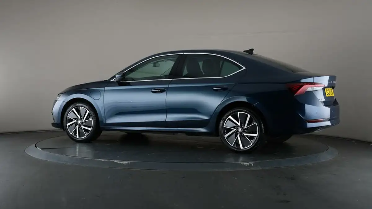 2021-skoda-octavia-14-tsi-se-l-hatchback-big-73