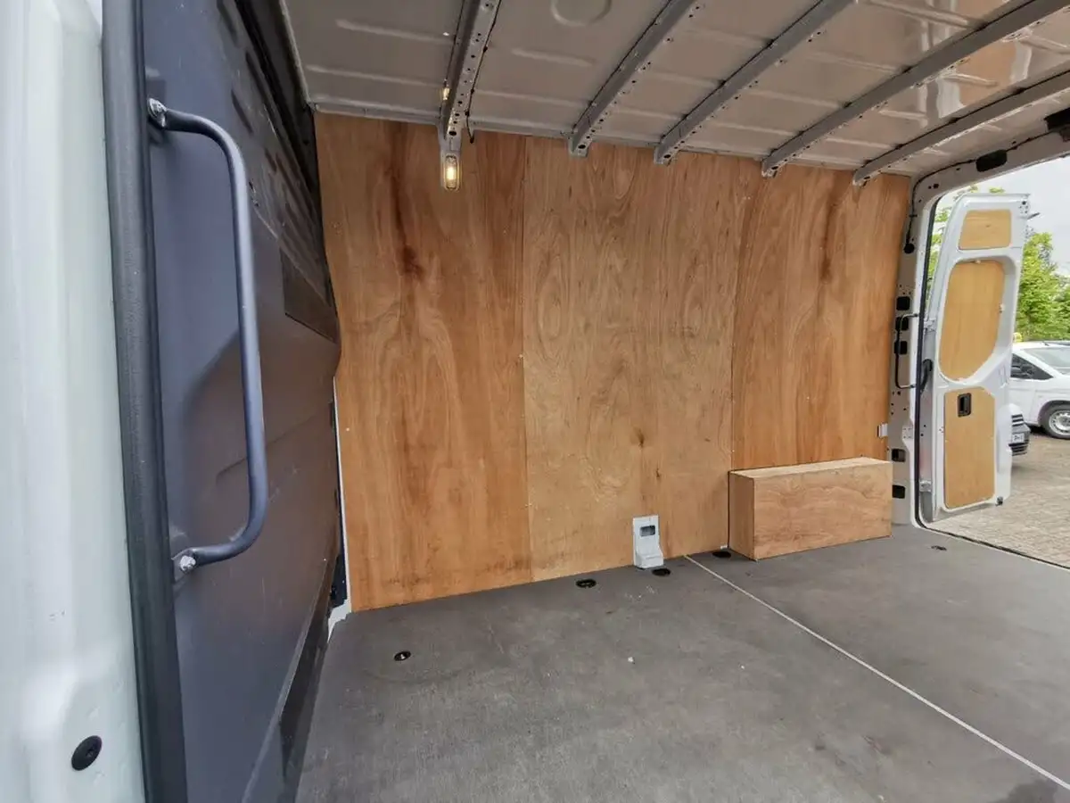 2024-mercedes-benz-sprinter-20cdi-315-l2h1-premium-big-19
