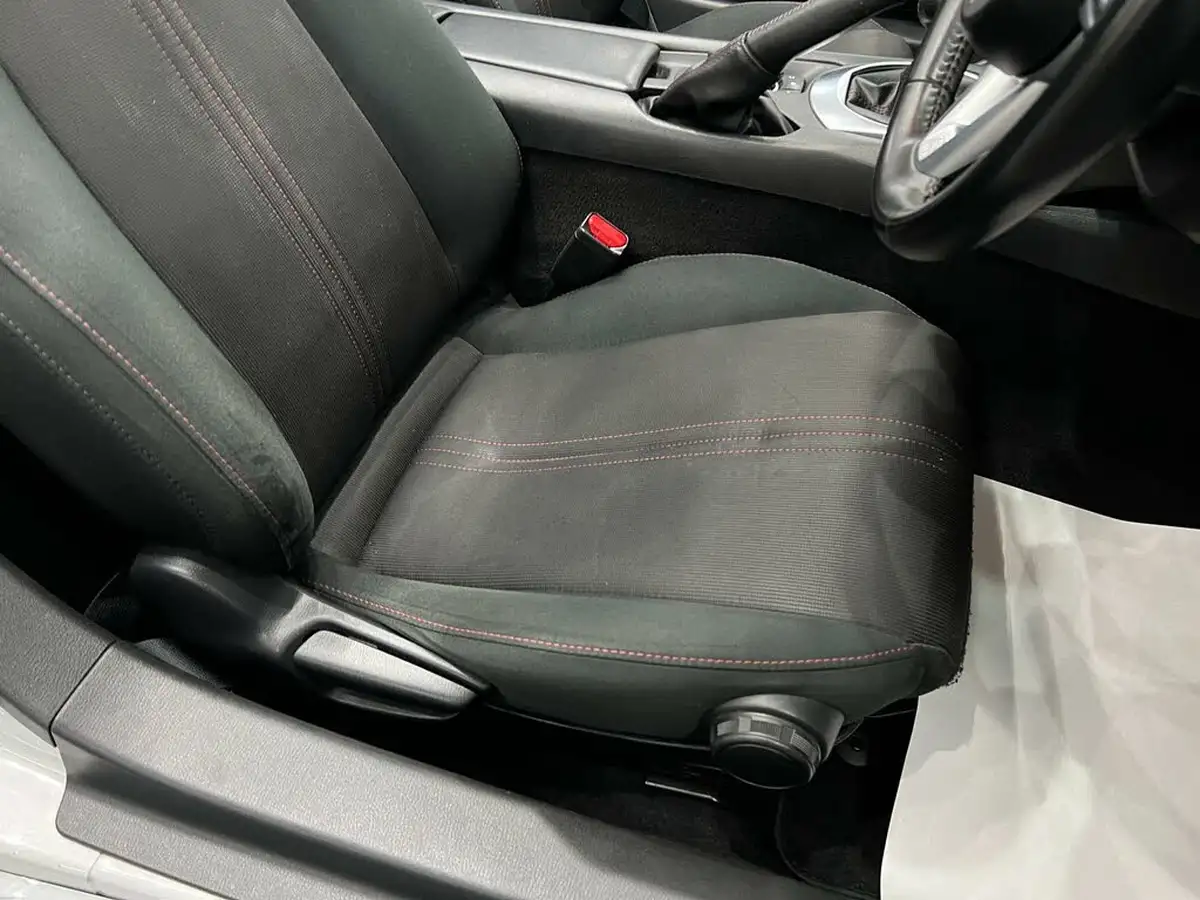 2015-mazda-mx-5-15-se-l-nav-big-29