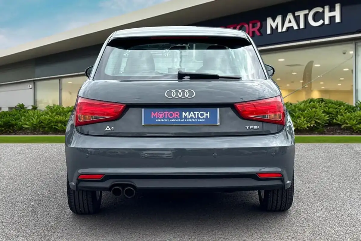 2015-audi-a1-14-sport-125ps-ss-hatchback-3d-1395cc-big-3