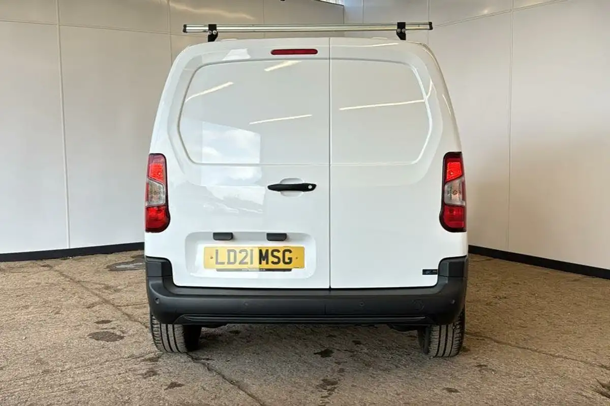 2021-citroen-berlingo-15bluehdi-1000-enterprise-100pseu6dt-e-ss-panel-big-7