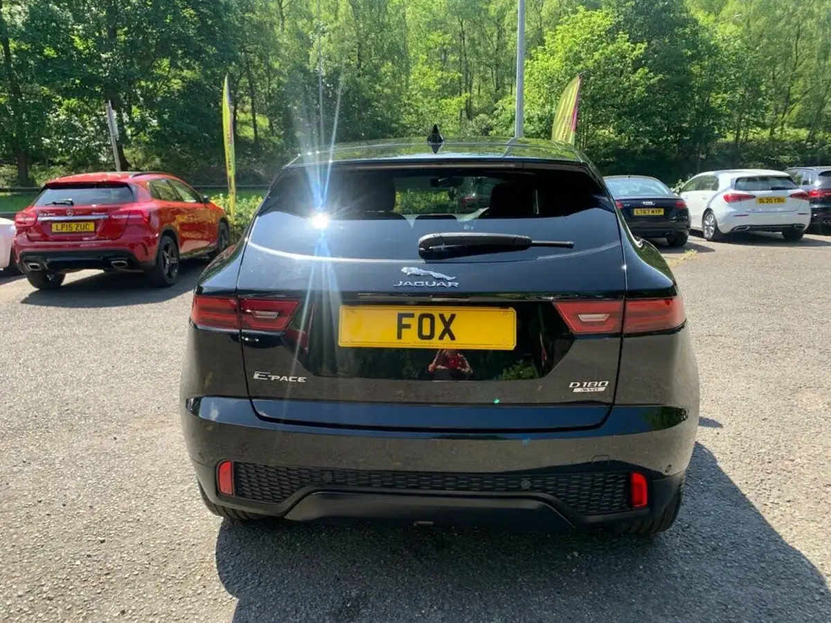 2019-jaguar-e-pace-20-i4d-hse-180ps-big-15