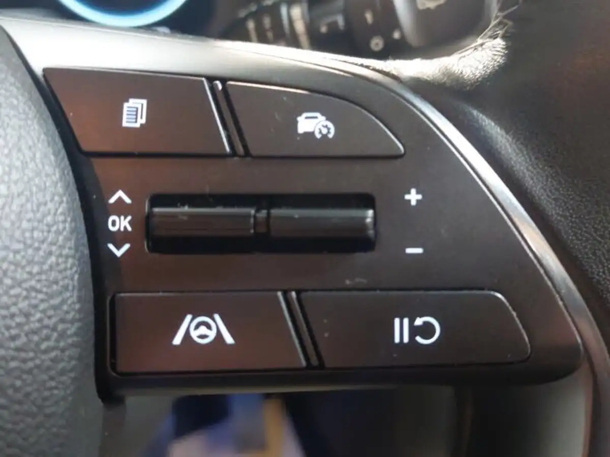 2022-hyundai-i20-10-t-gdi-ultimate-eclutch-imt-big-11