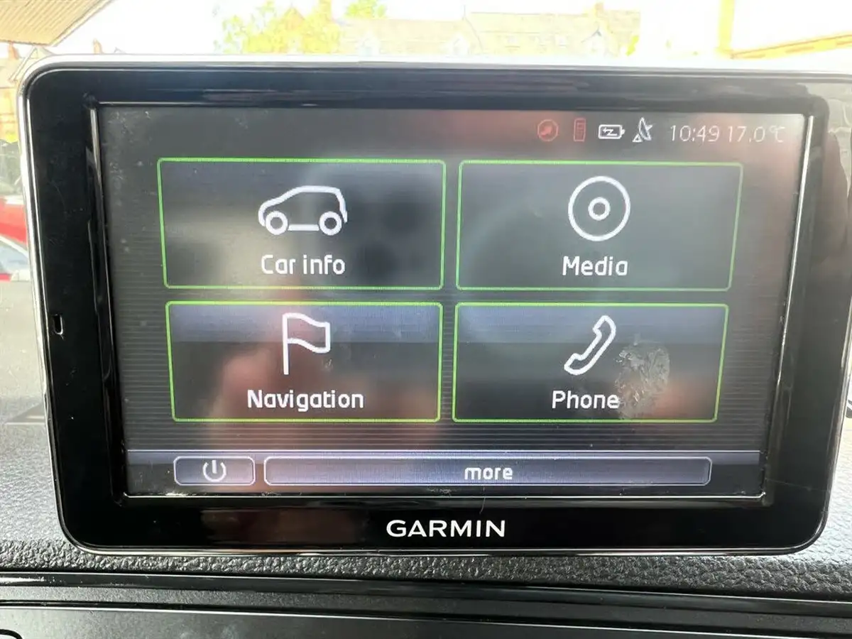 2014-skoda-citigo-10-black-edition-5d-big-7