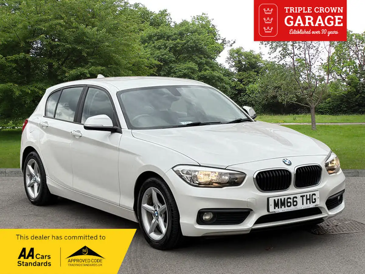 2017-bmw-1-series-15td-116d-eff-dyn-plus-5d-big-0